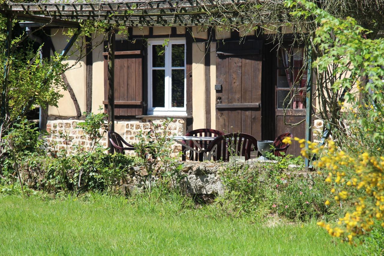 Le Pommenial de la Hérissonnière Saint-Aubin-de-Bonneval Exterior foto